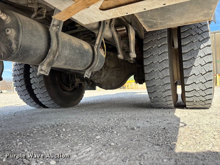 image for item FG0199 2013 Freightliner M2 bucket truck