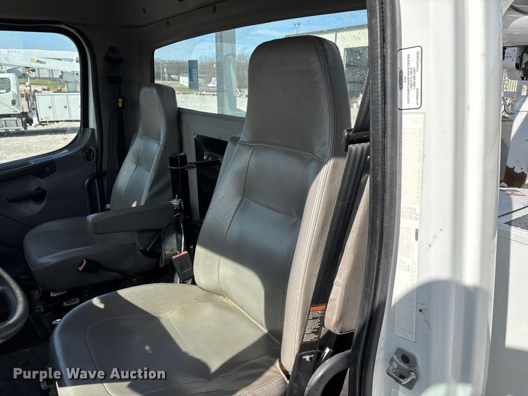 image for item FG0199 2013 Freightliner M2 bucket truck