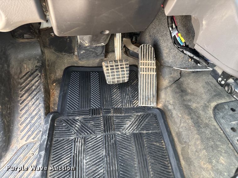 image for item FG0199 2013 Freightliner M2 bucket truck