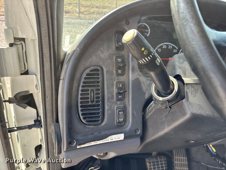 image for item FG0199 2013 Freightliner M2 bucket truck