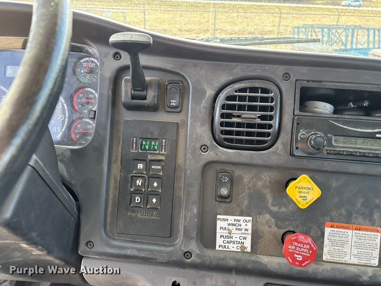 image for item FG0199 2013 Freightliner M2 bucket truck