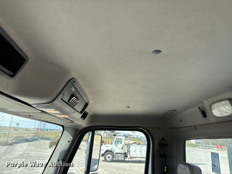 image for item FG0199 2013 Freightliner M2 bucket truck