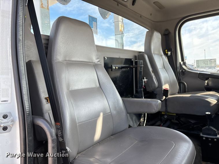 image for item FG0199 2013 Freightliner M2 bucket truck