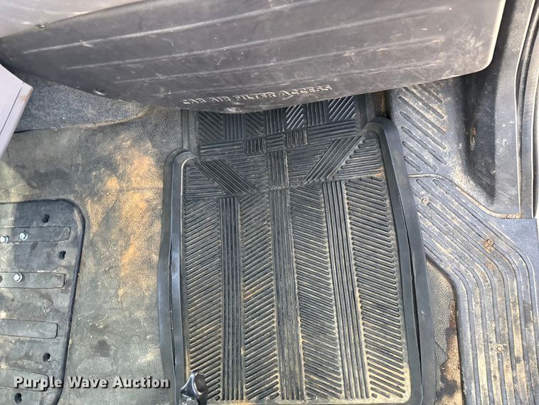 image for item FG0199 2013 Freightliner M2 bucket truck