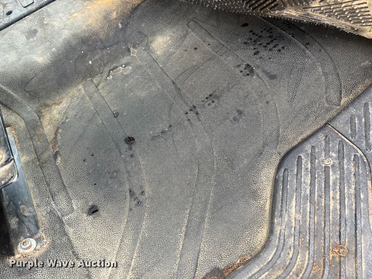 image for item FG0199 2013 Freightliner M2 bucket truck