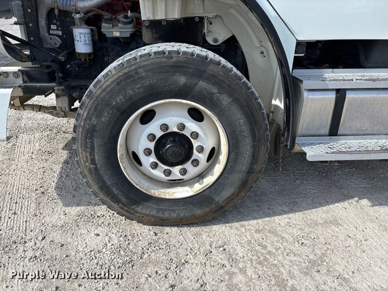 image for item FG0199 2013 Freightliner M2 bucket truck