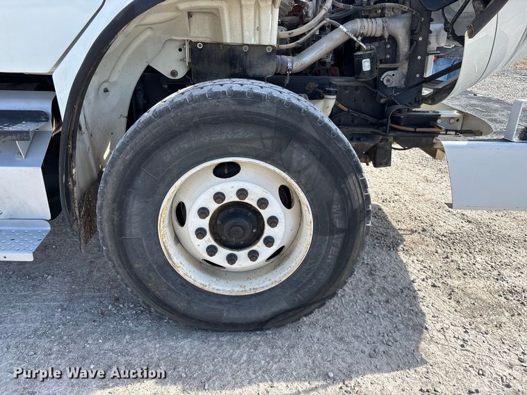 image for item FG0199 2013 Freightliner M2 bucket truck