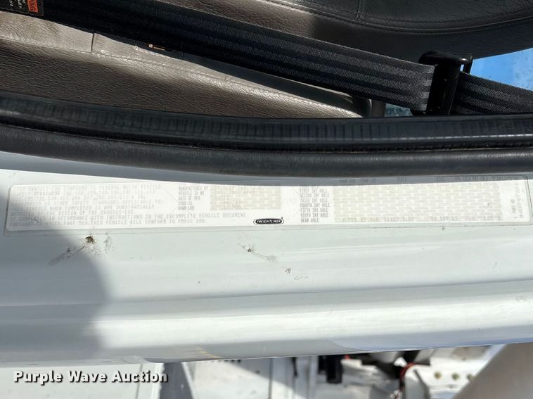 image for item FG0199 2013 Freightliner M2 bucket truck