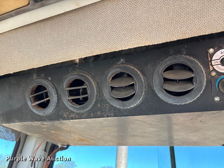 image for item FG0222 1998 Fiat Allis FG65C motor grader