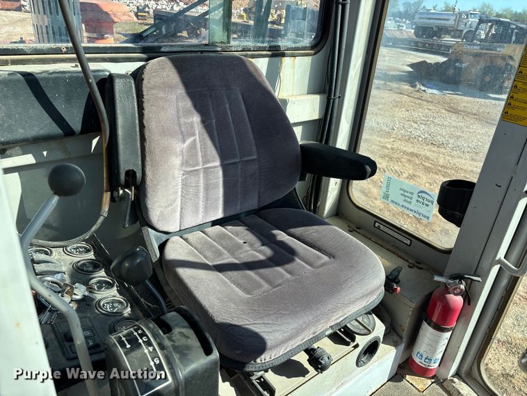 image for item FG0222 1998 Fiat Allis FG65C motor grader