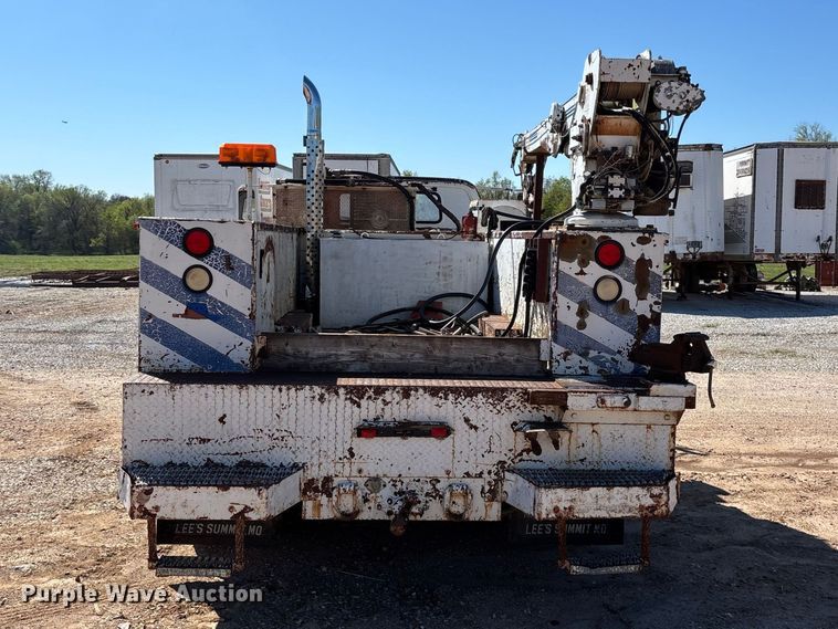 image for item FG0225 1987 GMC 7000 utility / service truck