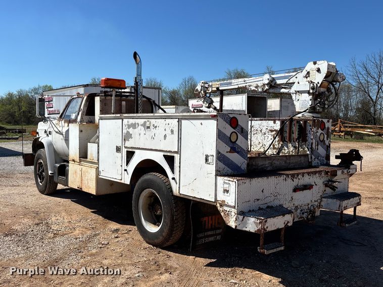 image for item FG0225 1987 GMC 7000 utility / service truck