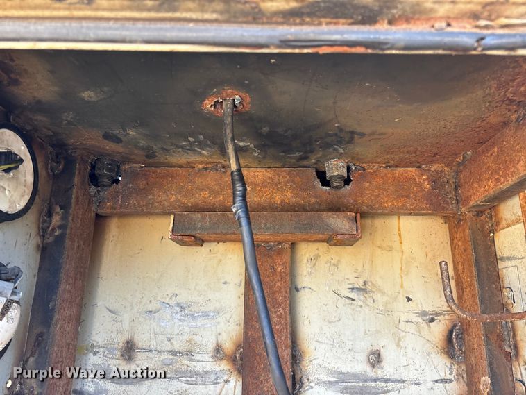 image for item FG0225 1987 GMC 7000 utility / service truck