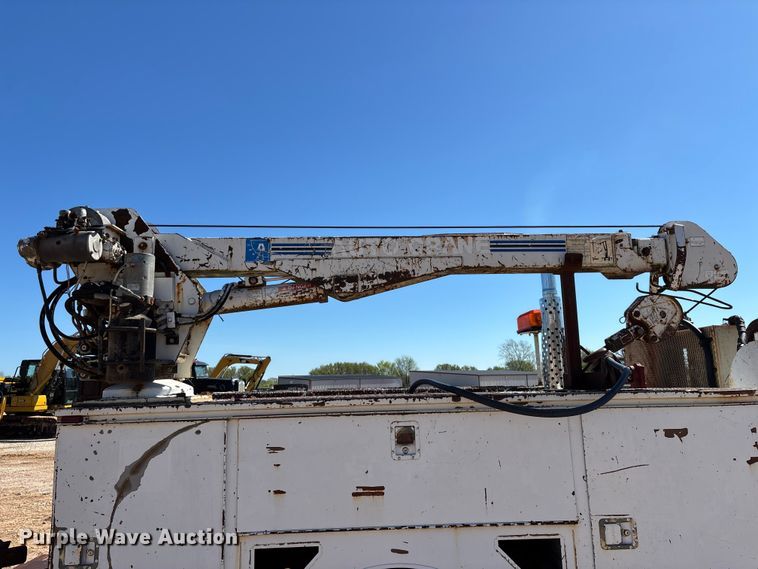 image for item FG0225 1987 GMC 7000 utility / service truck