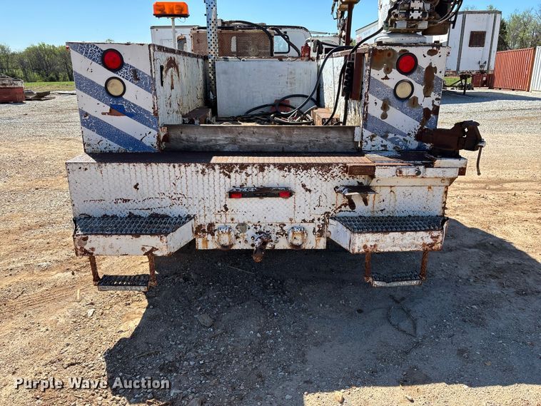 image for item FG0225 1987 GMC 7000 utility / service truck