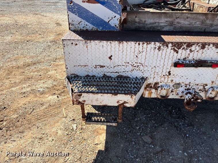 image for item FG0225 1987 GMC 7000 utility / service truck