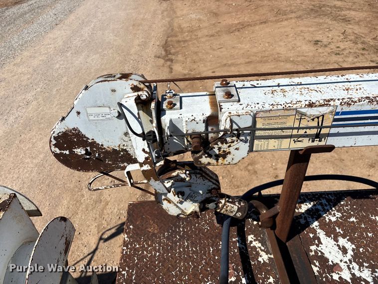 image for item FG0225 1987 GMC 7000 utility / service truck