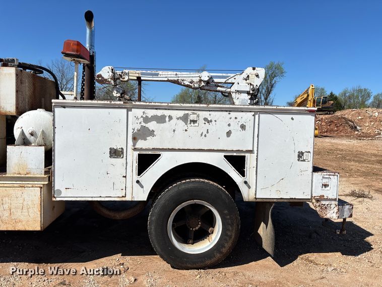 image for item FG0225 1987 GMC 7000 utility / service truck