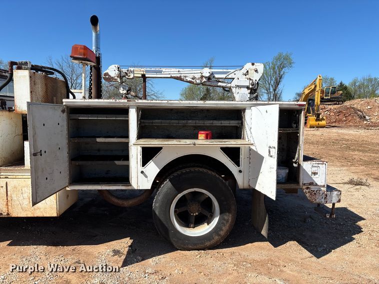 image for item FG0225 1987 GMC 7000 utility / service truck