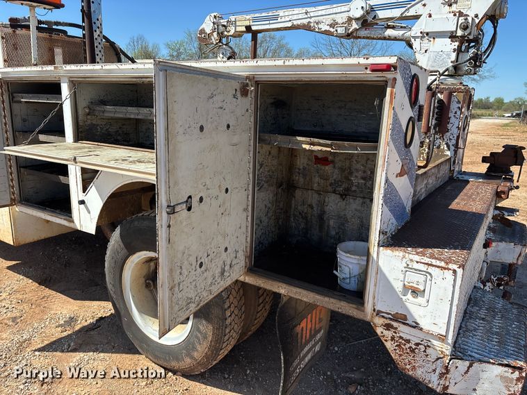 image for item FG0225 1987 GMC 7000 utility / service truck