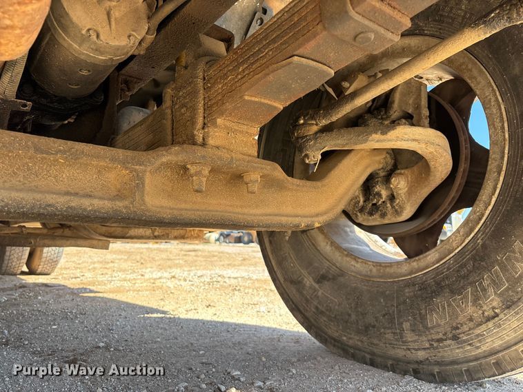 image for item FG0225 1987 GMC 7000 utility / service truck