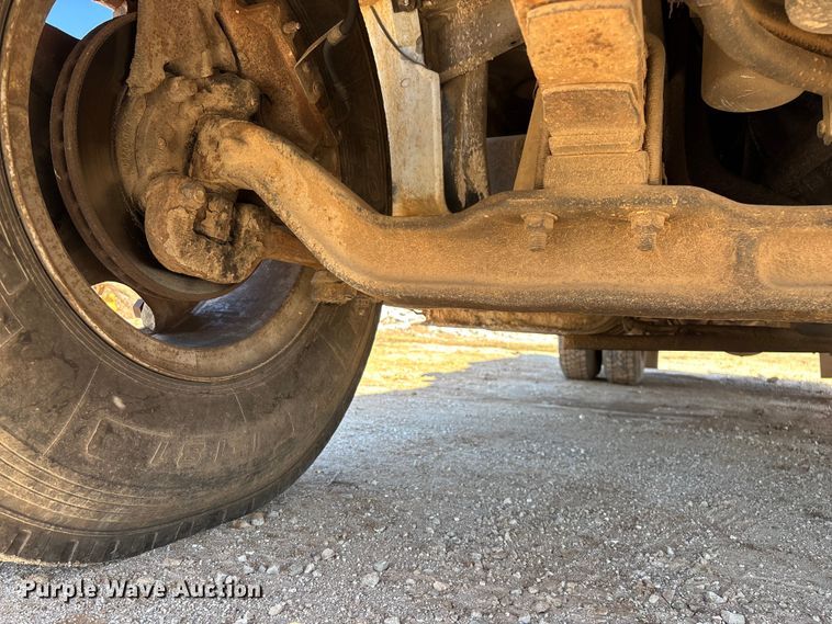 image for item FG0225 1987 GMC 7000 utility / service truck