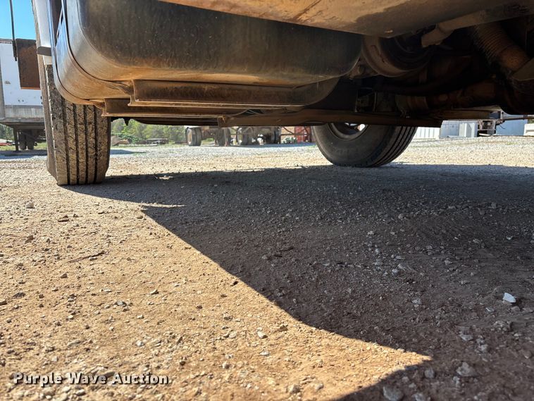 image for item FG0225 1987 GMC 7000 utility / service truck