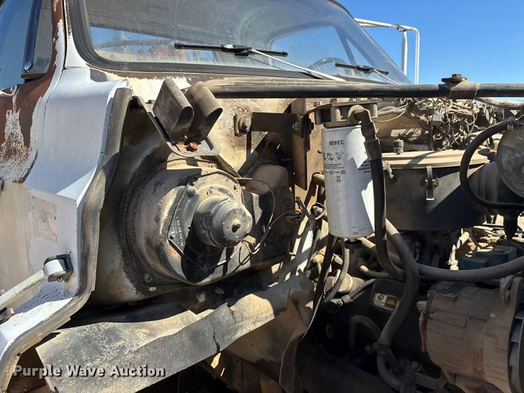 image for item FG0225 1987 GMC 7000 utility / service truck