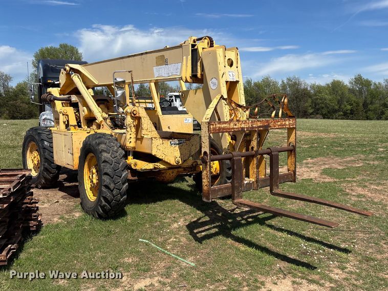 image for item FG0230 Pettibone 8042 telehandler