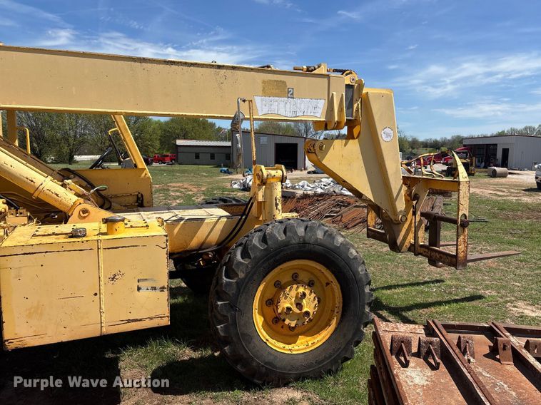 image for item FG0230 Pettibone 8042 telehandler