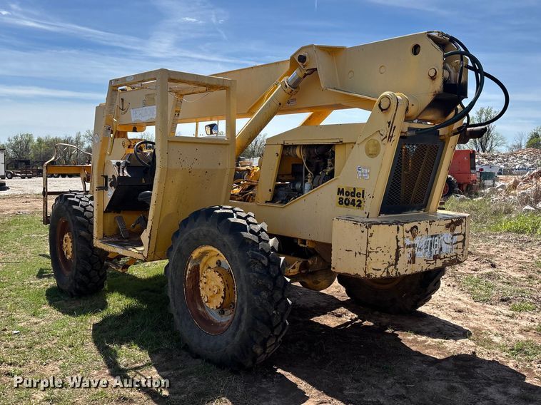 image for item FG0230 Pettibone 8042 telehandler