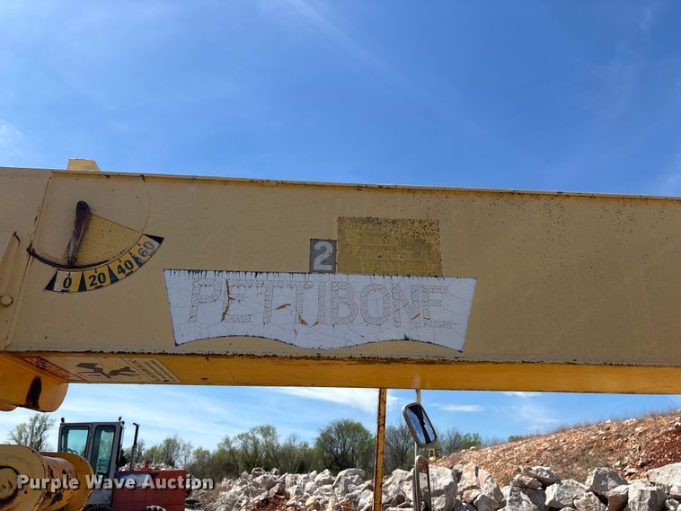 image for item FG0230 Pettibone 8042 telehandler