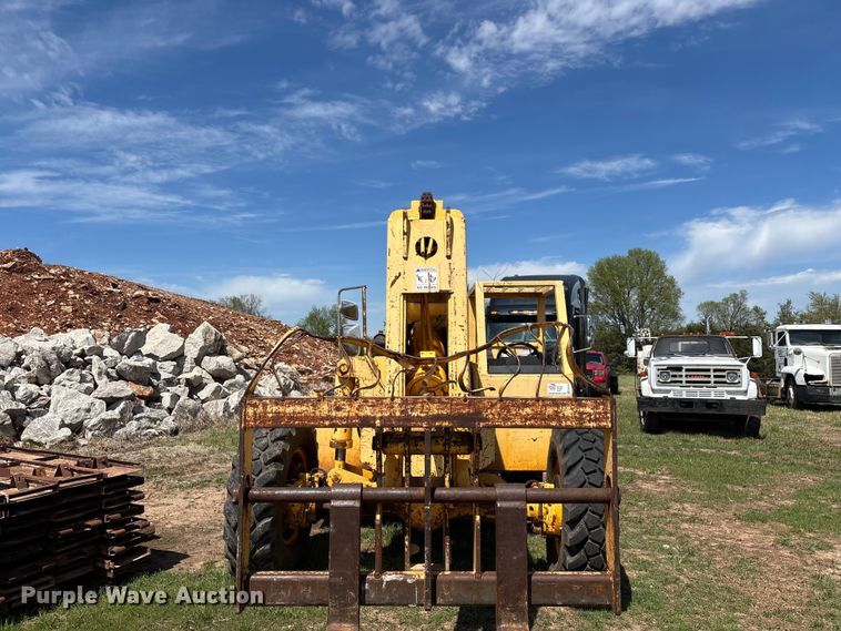 image for item FG0230 Pettibone 8042 telehandler