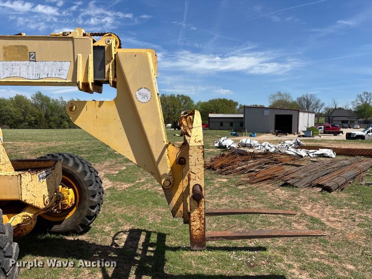 image for item FG0230 Pettibone 8042 telehandler
