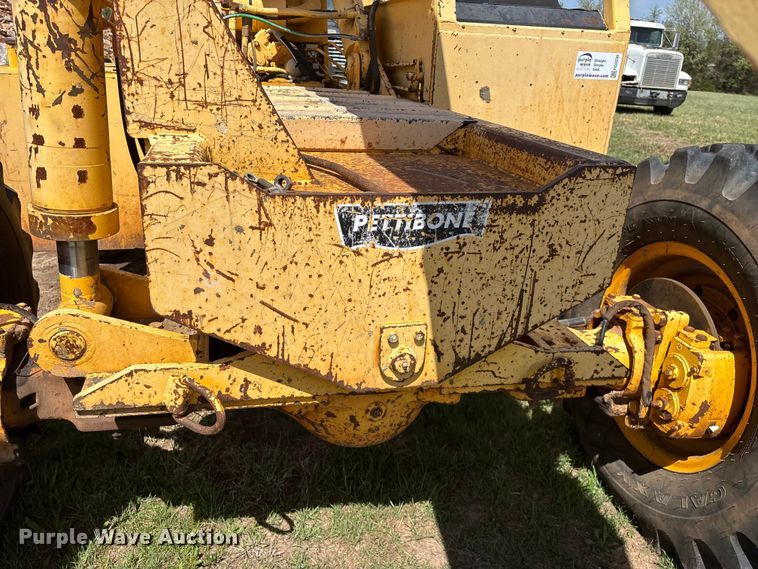 image for item FG0230 Pettibone 8042 telehandler
