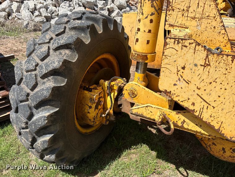 image for item FG0230 Pettibone 8042 telehandler