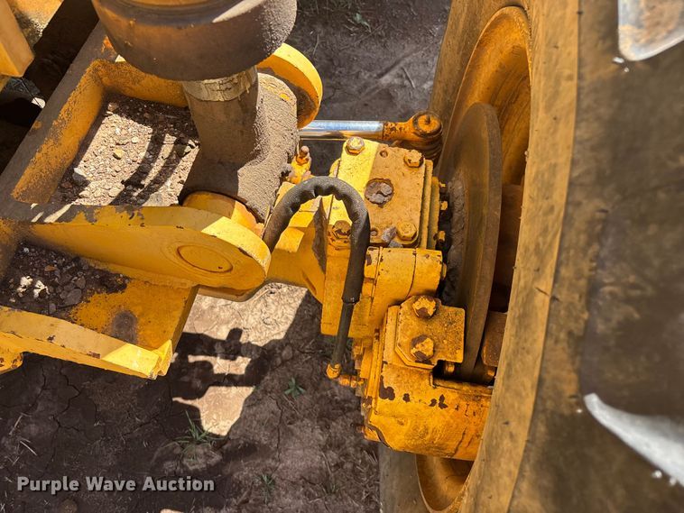 image for item FG0230 Pettibone 8042 telehandler