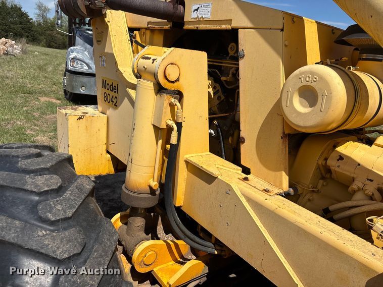 image for item FG0230 Pettibone 8042 telehandler