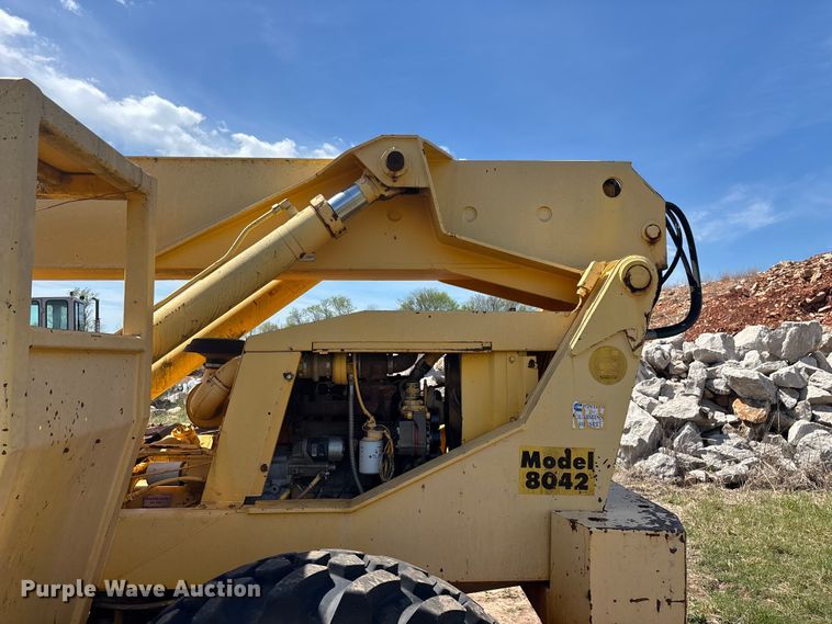 image for item FG0230 Pettibone 8042 telehandler