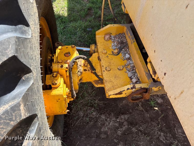 image for item FG0230 Pettibone 8042 telehandler