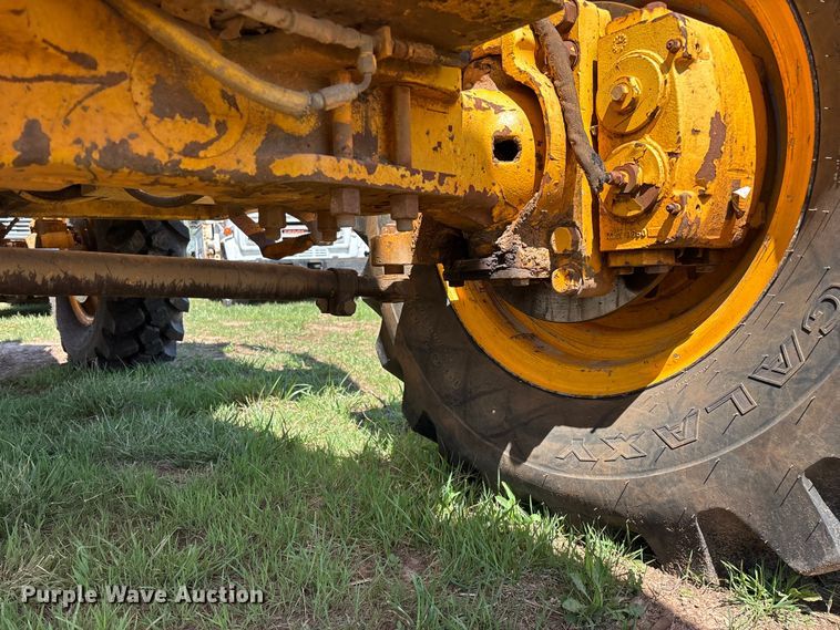 image for item FG0230 Pettibone 8042 telehandler