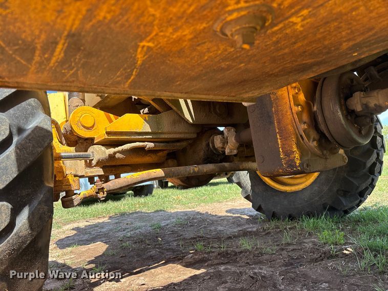 image for item FG0230 Pettibone 8042 telehandler