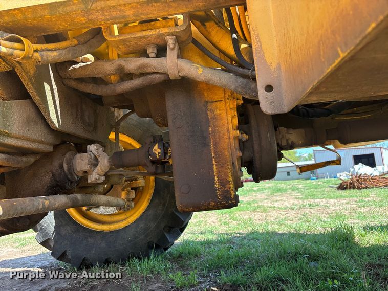 image for item FG0230 Pettibone 8042 telehandler