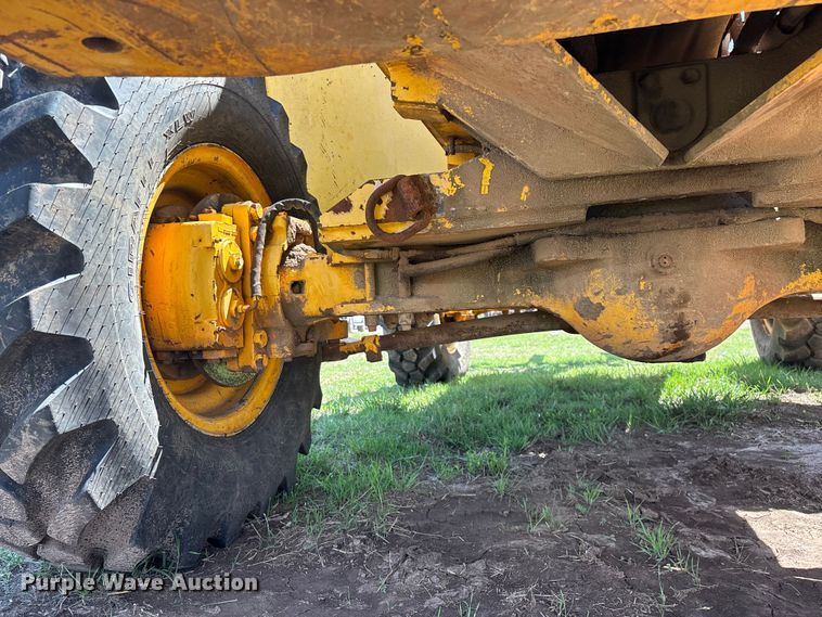 image for item FG0230 Pettibone 8042 telehandler