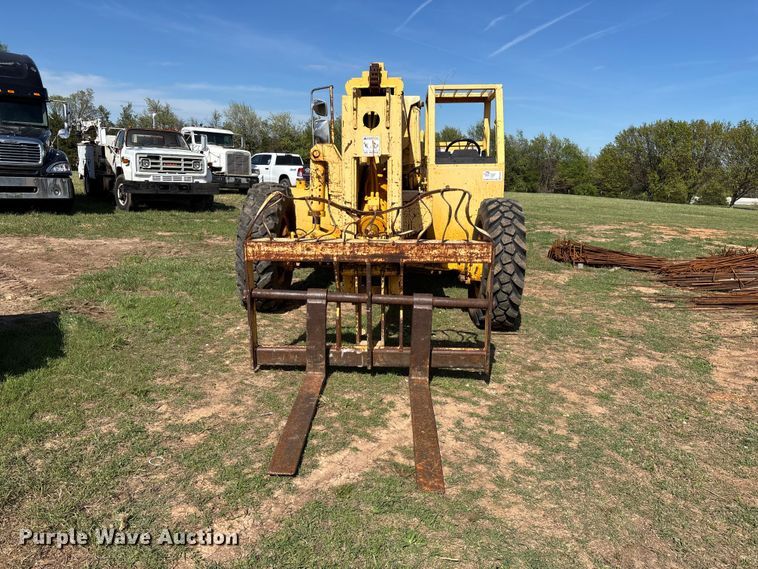 image for item FG0230 Pettibone 8042 telehandler