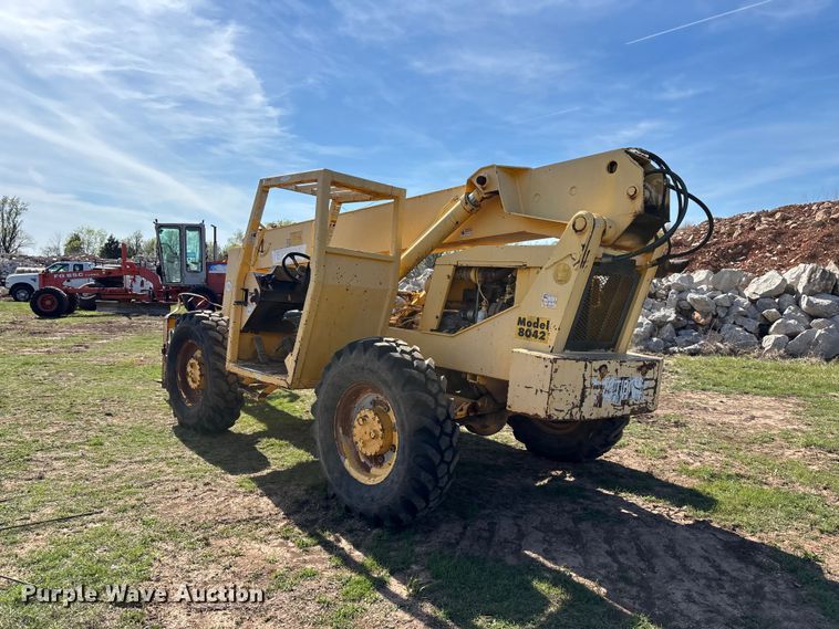 image for item FG0230 Pettibone 8042 telehandler