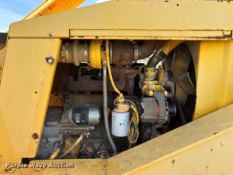 image for item FG0230 Pettibone 8042 telehandler