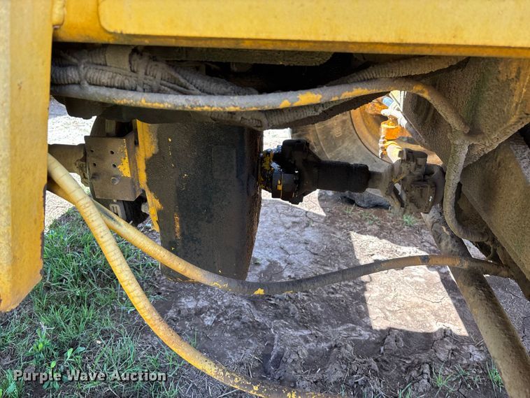 image for item FG0230 Pettibone 8042 telehandler