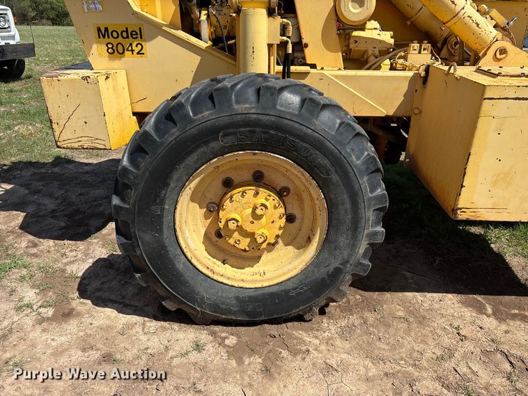 image for item FG0230 Pettibone 8042 telehandler