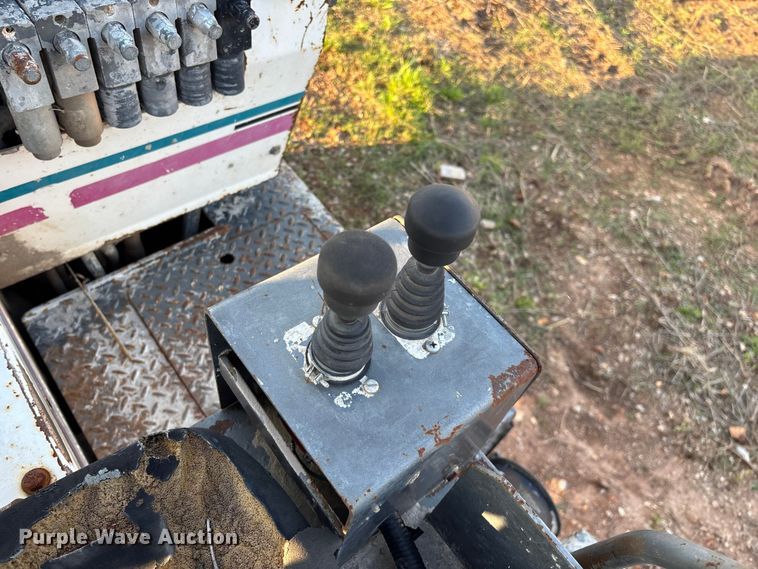 image for item FG0231 Somero STS-130 topping spreader